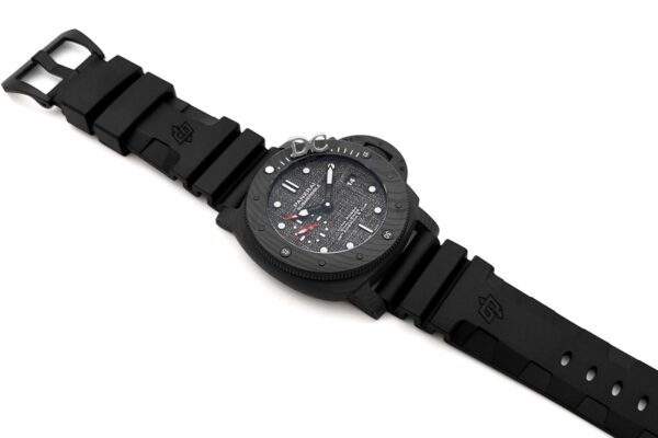 PAM1039 Submersible Luna Rossa 47mm - Image 2