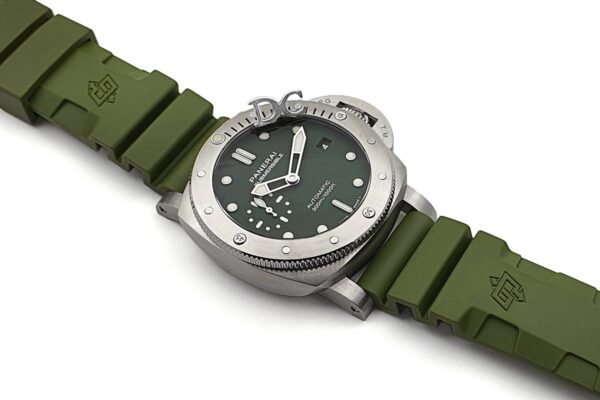 Pam1055 Luminor Submersible 42mm - Image 4