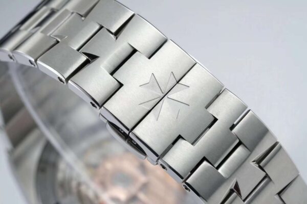 Overseas Blue Dial Ref: 4500V/110A-B128 - Image 7