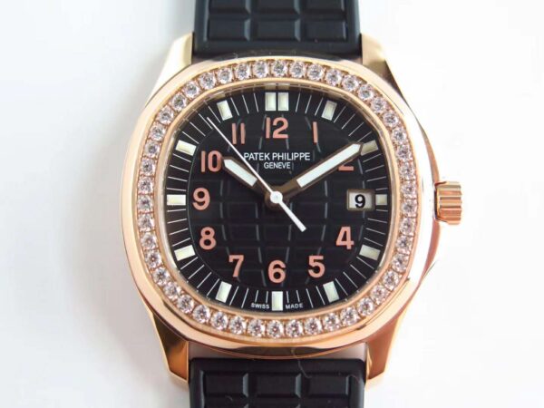 Aquanaut Luce 5068R Black Dial in Rose Gold - Image 3