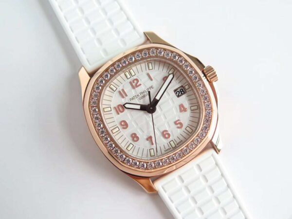 Aquanaut Luce 5068R-010 White Dial in Rose Gold - Image 4