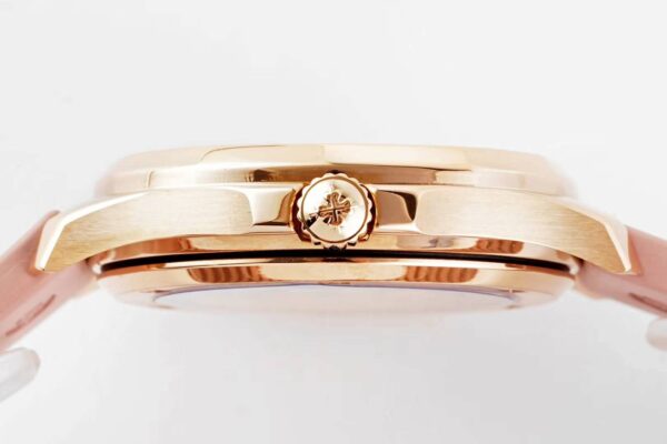 Aquanaut Luce 5072R MOP Dial in Rose Gold - Image 9