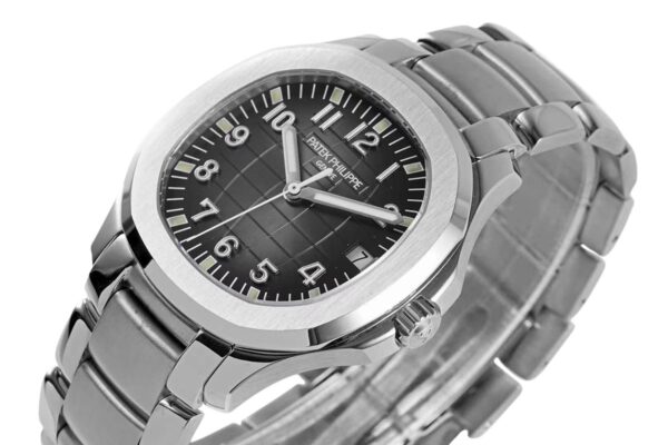 Aquanaut 5167/1A-001 Black Dial in Steel on Bracelet - Image 3