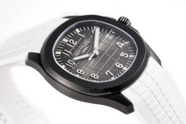 Aquanaut 5167A ‘Black Venom Limited Edition’ Black Dial on White Rubber Strap - Image 4