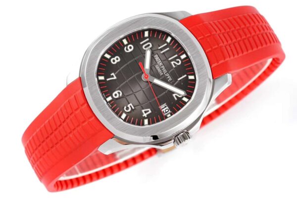 Aquanaut 5167A-012 ‘Singapore 2019’ Black Dial in Steel - Image 2