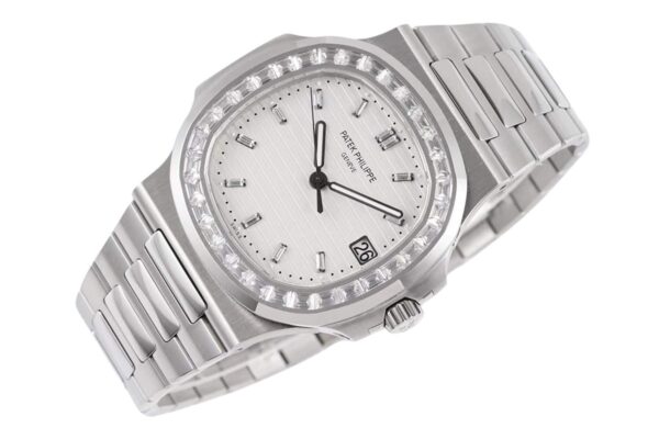 Nautilus Jumbo 5711/1A-011 White Dial with Diamond Bezel - Image 4