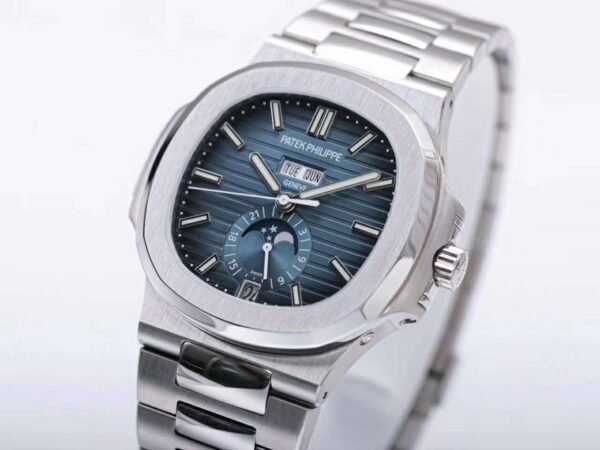 Nautilus 5726/1A-014 Blue Dial in Steel - Image 2