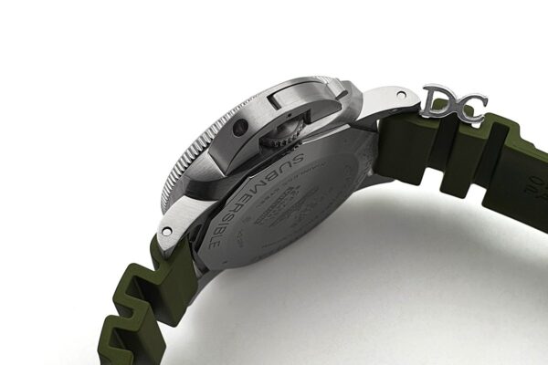 Pam1055 Luminor Submersible 42mm - Image 9