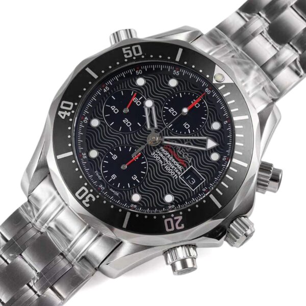 Seamaster Diver 300m Chronograph Black Dial on Bracelet - Image 3