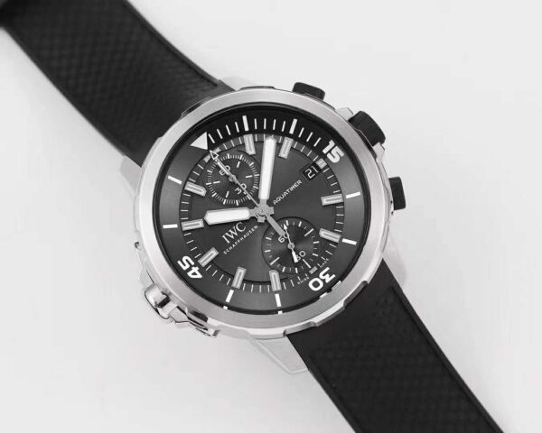 Aquatimer Chronograph Edition IW379506 “Sharks” - Image 3