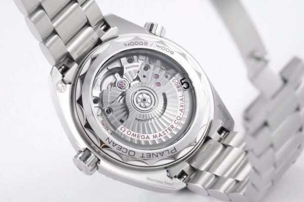 Planet Ocean 600M Omega Co-Axial Master Chronometer 43.5mm Black Dial Ref 215.30.44.21.01.001 - Image 3