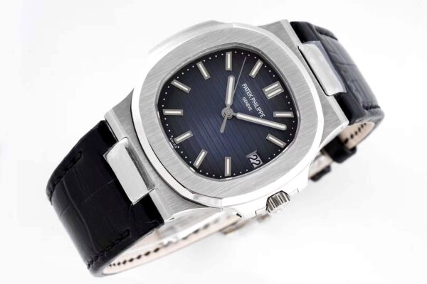 Nautilus Jumbo 5711 Blue Dial in Steel with Black Leather Strap - Image 2