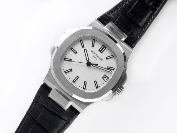 Nautilus Jumbo 5711 White Dial in Steel with Black Leather Strap - Image 5