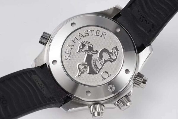 Seamaster Diver 300m Chronograph Black Dial on Rubber Strap - Image 7