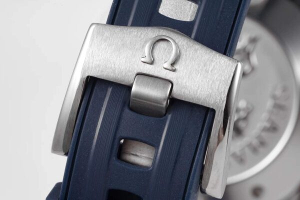 Seamaster Diver 300m Chronograph Blue Dial on Rubber Strap - Image 6