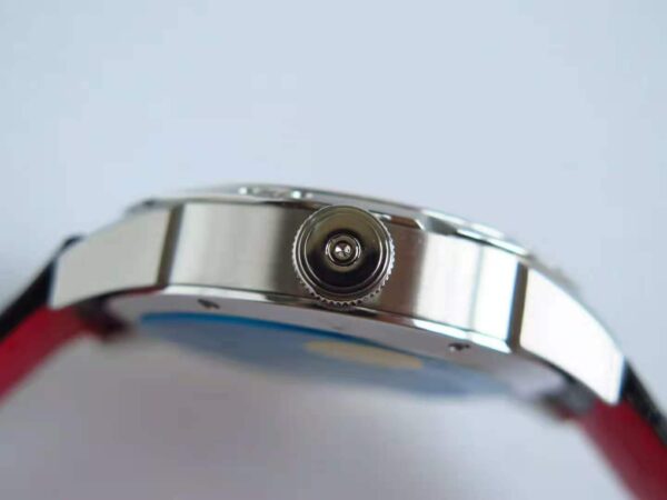 Wristmons Crown with Tie - Image 7