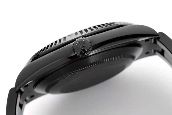 Datejust 41 Black Dial with Roman Markers in PVD Black - Image 8