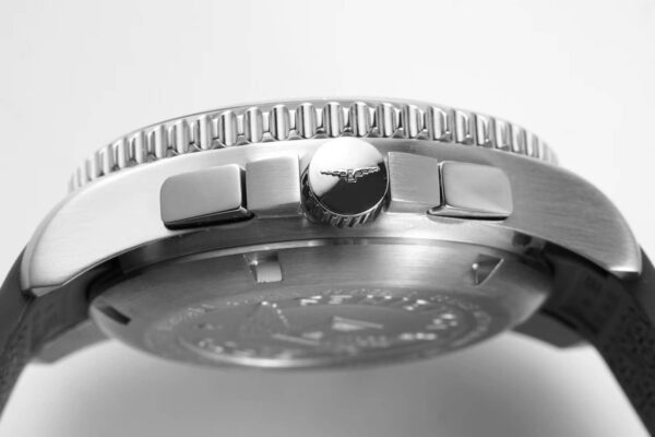 Hydroconquest Black Dial on Rubber Strap - Image 7