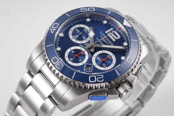 Hydroconquest Blue Dial on Bracelet - Image 5