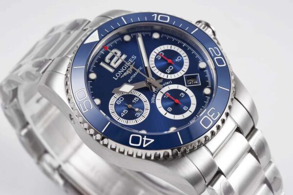 Hydroconquest Blue Dial on Bracelet - Image 4