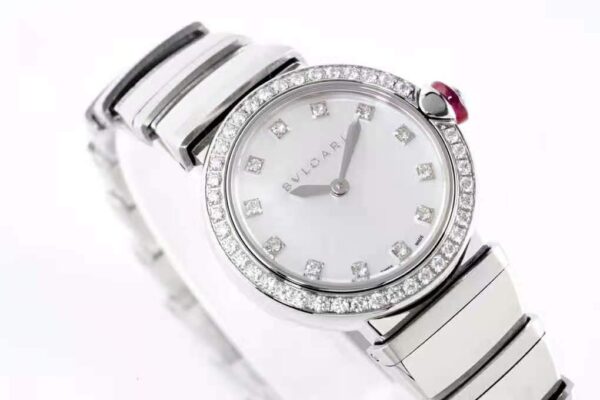 Lvcea Silver Dial in Steel with Diamond Bezel - Image 6