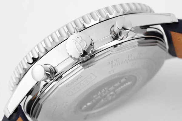 Navitimer 01 Chronograph Blue Dial in Steel - Image 9