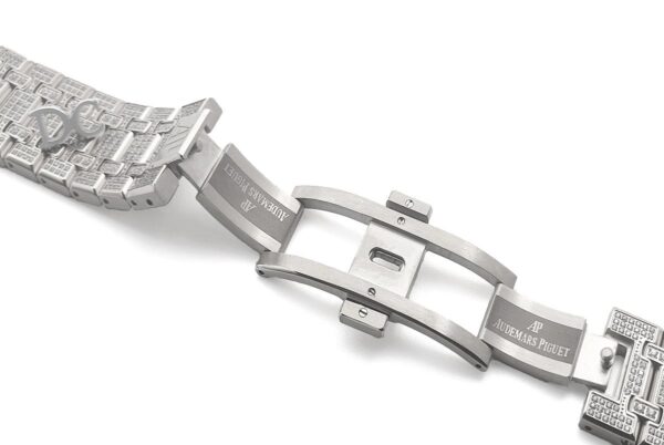 Royal Oak 41mm 15402 Full Diamond Paved In White Gold on Bracelet - Image 8