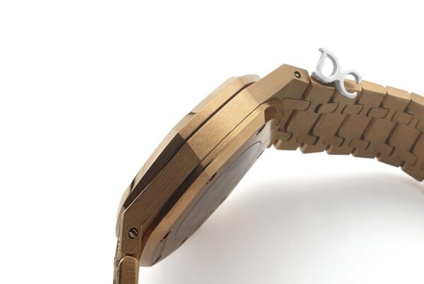 Royal Oak 41mm 15402OR Full Diamond Paved In Pink Gold on Bracelet - Image 10