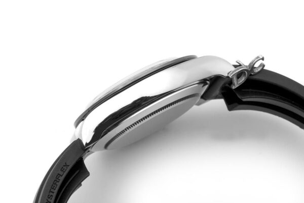 Daytona 116519LN Steel and Black Dial in White Gold - Image 4