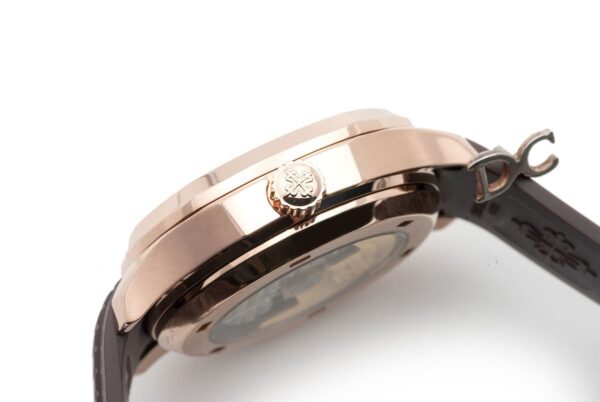 Aquanaut Time Travel 5164A Brown dial in Rose Gold - Image 4