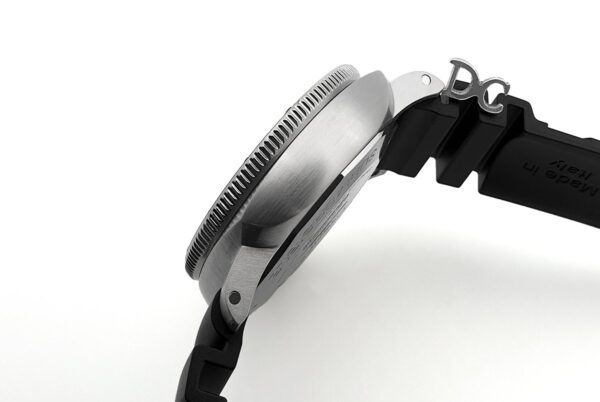 PAM683 Luminor Marina Submersible - Image 6