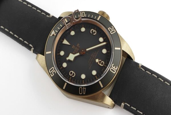 Tudor Black Bay Bronze Ref. 79250BA Gray Dial - Image 2