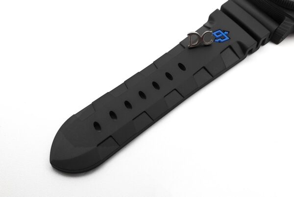 PAM1616 Luminor Submersible Carbotech - Image 9