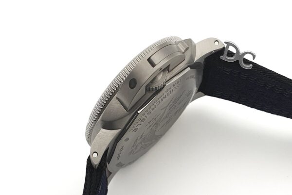 PAM984 Submersible Mike Horn Edition - Image 9