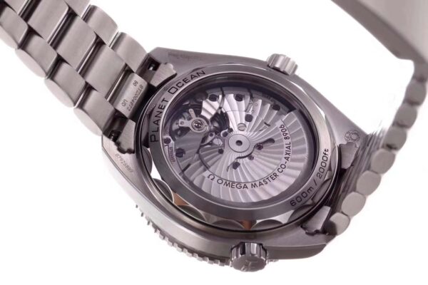 Planet Ocean 600M Omega Co-Axial Master Chronometer 43.5mm Black Dial Ref 215.30.44.21.01.001 - Image 6