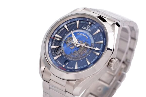 Seamaster Aqua Terra Worldtimer Master Chrononometer Blue Dial on Bracelet - Image 2