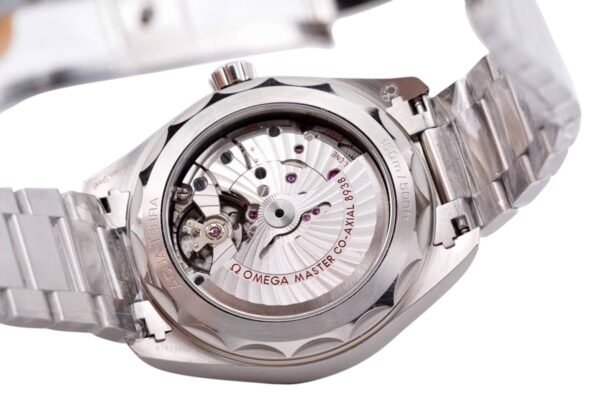 Seamaster Aqua Terra Worldtimer Master Chrononometer Blue Dial on Bracelet - Image 5