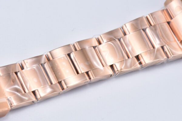 Daytona 116505 Sundust Dial in Everose Gold - Image 9