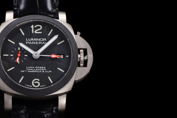 PAM1096 Luna Rossa GMT 42mm - Image 6