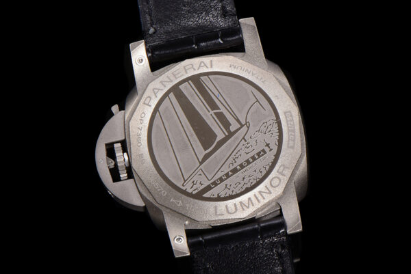 PAM1096 Luna Rossa GMT 42mm - Image 12