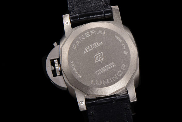 PAM1279 Luminor GMT 42mm - Image 12