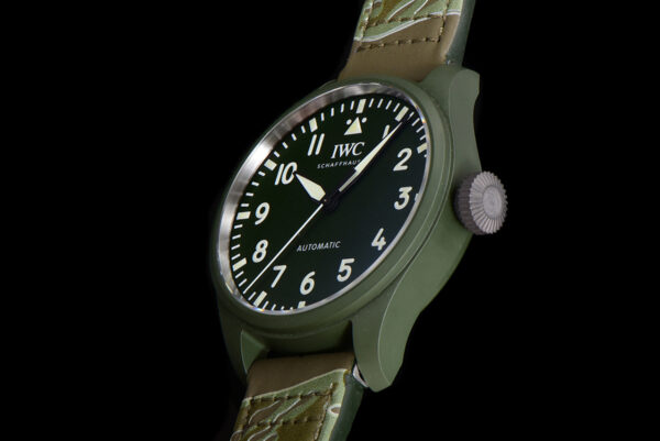 Big Pilot’s Watch 43 IW329802 Top Gun Edition Woodland on Camo Strap - Image 7
