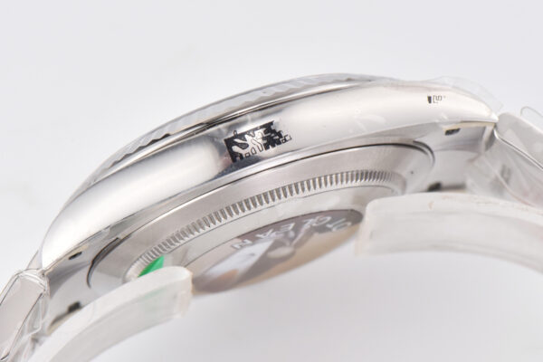Datejust 41 126334 Bright Black Dial Stick Markers on Oyster Bracelet - Image 4