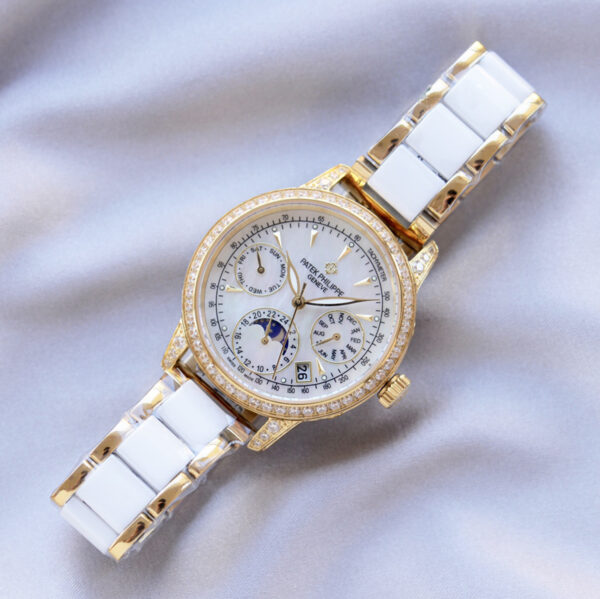 Grand Complications Ladies First Perpetual Calendar with Diamond Bezel in Yellow Gold - Image 3