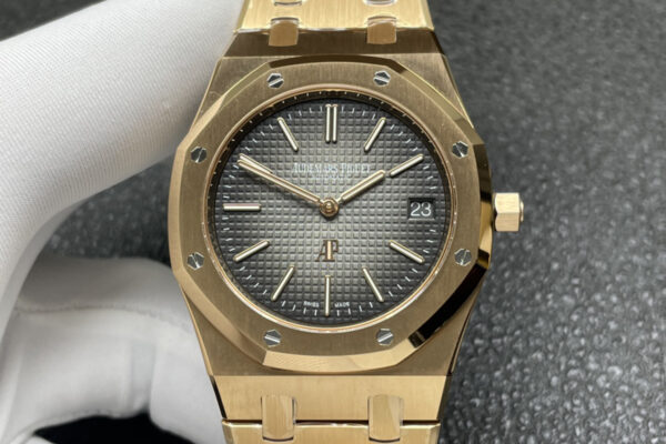 Royal Oak 16202OR 39mm Grey Dial in Rose Gold - Image 4