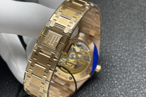 Royal Oak 16202OR 39mm Grey Dial in Rose Gold - Image 9