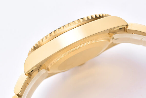 Submariner 41 126618LN Black Ceramic in Yellow Gold - Image 7