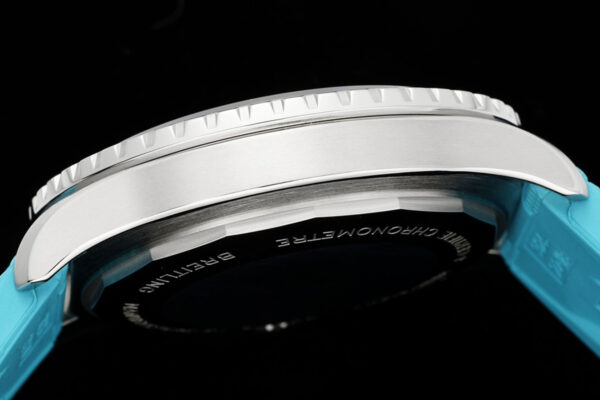 Superocean Automatic 44 Tiffany Blue Dial Ref: A17376211L2S1 - Image 7
