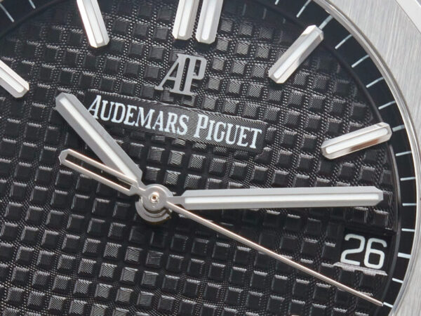 Royal Oak 41mm 15500 SS ZF 1:1 Best Edition Black Textured Dial on SS Bracelet SA4302 Super Clone V3 - Image 6