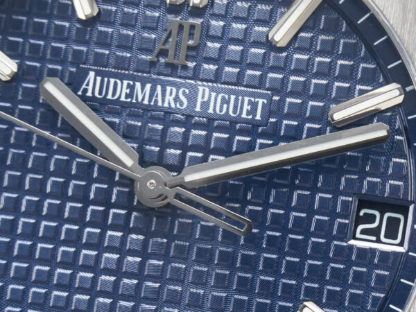Royal Oak 41mm 15500 SS ZF 1:1 Best Edition Blue Textured Dial on SS Bracelet SA4302 Super Clone V3 - Image 9